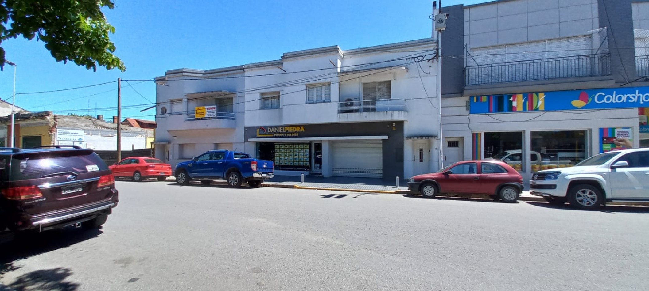 CASA FRENTE A LA PLAZA LIBERTAD